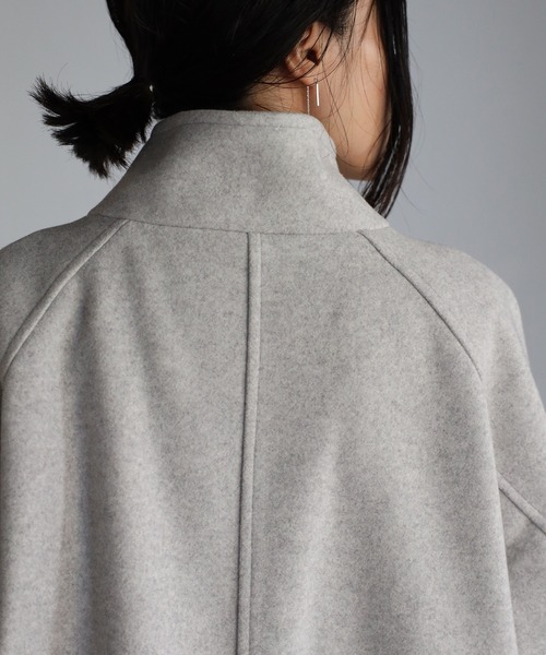 EASEBLUE（イーズブルー）の「スタンドカラーウールライクロングコート（チェスターコート・レディース・ライトグレー/チャコールグレー/カーキ・FREE）」の19枚目の写真