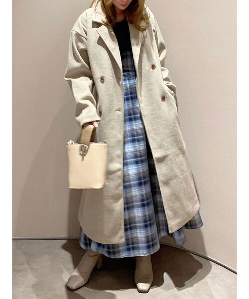 dazzlin(ダズリン)の「ベーシックチェスターコート(チェスターコート・レディース・アイボリー/モカ/ブラック/ブルー・FREE)」の3枚目の写真