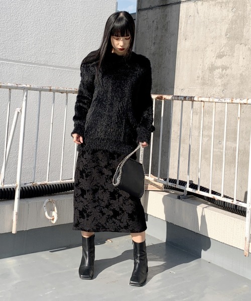 LVEU.(ラブユ.)の「【LVEU.】ペイントベロアデザインスカート / ボトムス スカート ベロア 総柄 ペイント ミモレ ロング タイト ブラック カーキ(スカート・レディース・ブラック/カーキ・FREE)」の8枚目の写真