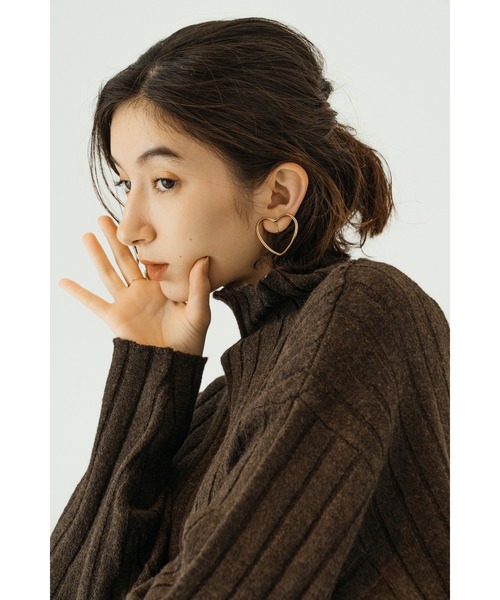 THEATRE PRODUCTS(シアタープロダクツ)の「メタルハートフレームイヤリング(イヤリング・レディース・ゴールド/シルバー・FREE)」の15枚目の写真