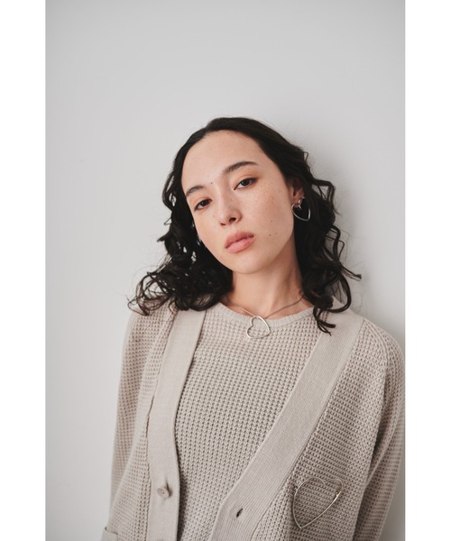 THEATRE PRODUCTS(シアタープロダクツ)の「メタルハートフレームイヤリング(イヤリング・レディース・ゴールド/シルバー・FREE)」の3枚目の写真