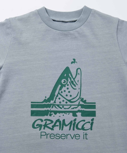Gramicci(グラミチ)の「【GRAMICCI/グラミチ】 KIDS TROUT TEE | キッズトラウトTシャツ(Tシャツ/カットソー・キッズ・ホワイト/ブラック/グレー系その他・110cm/120cm/130cm)」の4枚目の写真