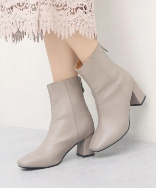 LibertyDoll(リバティードール)の「LibertyDoll/+6cm スクエアトゥチャンキーヒールミドルブーツ(9044)(ブーツ・レディース・ダークブラウン/ブラック/アイボリー/グレイッシュベージュ/シルバー・L/S/LL/M)」の4枚目の写真