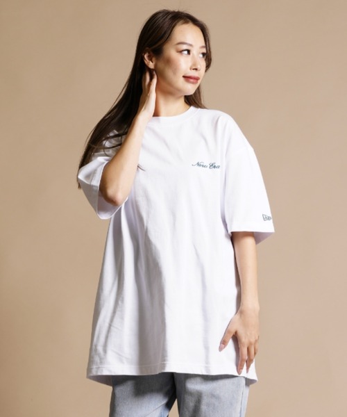 NEW ERA(ニューエラ)の「【ムラサキスポーツ限定】NEW ERA/ニューエラ ビッグシルエット/オーバーサイズ/バックプリントロゴTシャツ 13732629/13732630/13732631(Tシャツ/カットソー・レディース・ホワイト/ブラック/ベージュ・XL/XXL/M/L/S)」の9枚目の写真