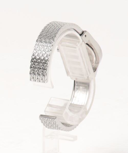 Three Four Time(スリーフォータイム)の「チェーン風バングルウォッチ / 時計(アナログ腕時計・レディース・シルバー/ゴールド・FREE)」の3枚目の写真