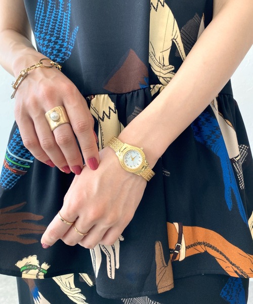 Three Four Time(スリーフォータイム)の「チェーン風バングルウォッチ / 時計(アナログ腕時計・レディース・シルバー/ゴールド・FREE)」の10枚目の写真