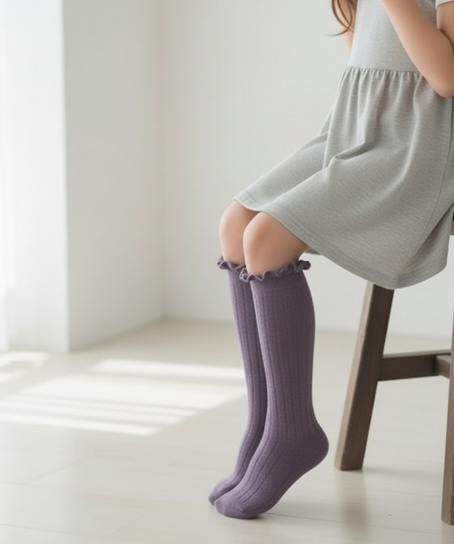 Rora（ローラ）の「ロージー ハイソックス 靴下 / 白 グレー パープル ピンク グリーン（ソックス/靴下・キッズ・パープル/チャコールグレー/グリーン/オフホワイト/ピンク・18-20cm/20-22cm/16-18cm）」の15枚目の写真