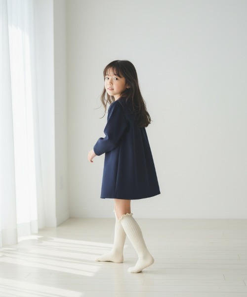 Rora（ローラ）の「ロージー ハイソックス 靴下 / 白 グレー パープル ピンク グリーン（ソックス/靴下・キッズ・パープル/チャコールグレー/グリーン/オフホワイト/ピンク・18-20cm/20-22cm/16-18cm）」の17枚目の写真