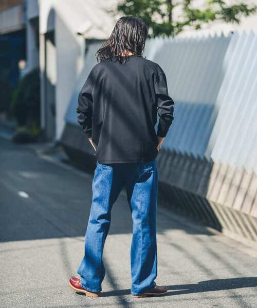 URBAN RESEARCH Sonny Label（アーバンリサーチサニーレーベル）の「コンパクトスムースポンチロングスリーブTシャツ（Tシャツ/カットソー・メンズ・ブラック/オフホワイト/ブラウン・MEDIUM/LARGE）」の7枚目の写真