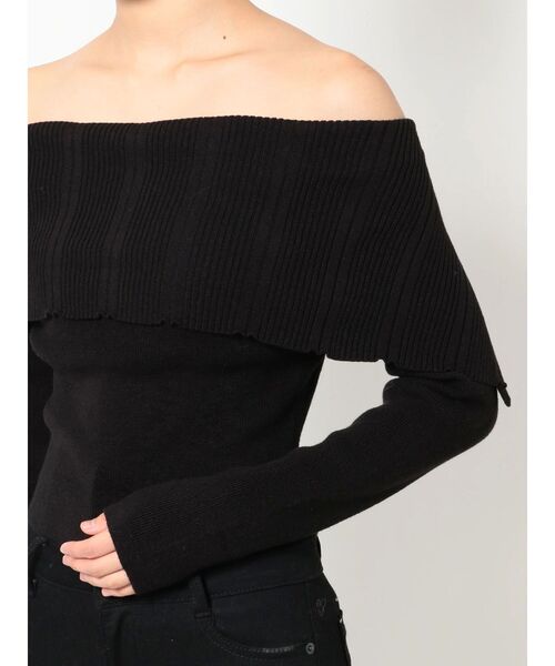 EMODA(エモダ)の「オーバーカラーデコルテニット(ニット/セーター・レディース・ベージュ/パープル/ブラック・FREE)」の14枚目の写真