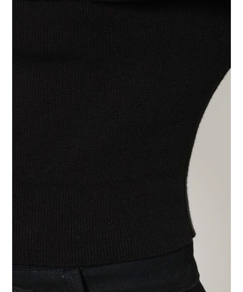 EMODA(エモダ)の「オーバーカラーデコルテニット(ニット/セーター・レディース・ベージュ/パープル/ブラック・FREE)」の15枚目の写真