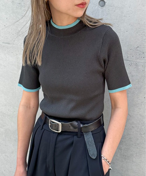 feepur(フェピュール)の「【ハンドウォッシャブル】バイカラー5分袖リブニット(ニット/セーター・レディース・ブラック/オフホワイト/グレー・MEDIUM)」の5枚目の写真