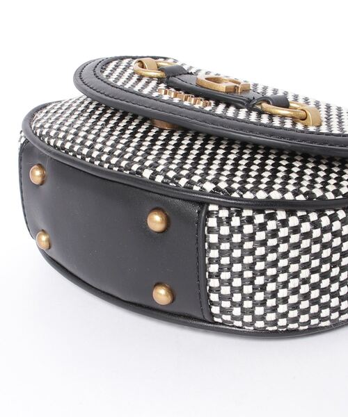 Guess(ゲス)の「IZZY Mini Crossbody Flap(ショルダーバッグ・レディース・ブラック系その他・ONE SIZE)」の14枚目の写真