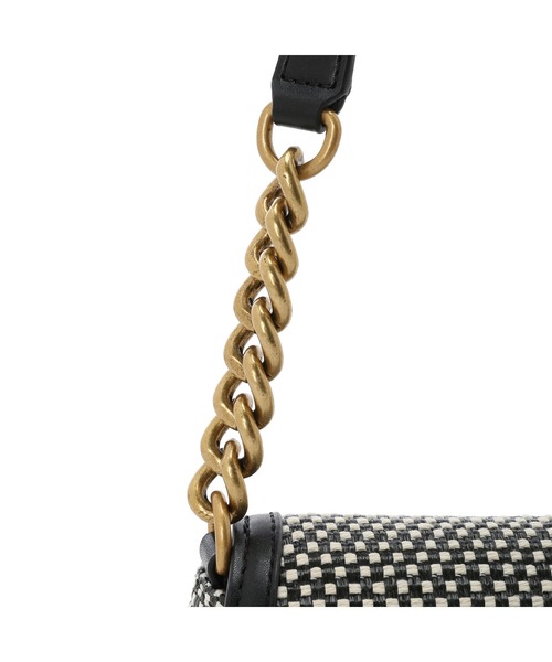 Guess(ゲス)の「IZZY Mini Crossbody Flap(ショルダーバッグ・レディース・ブラック系その他・ONE SIZE)」の8枚目の写真