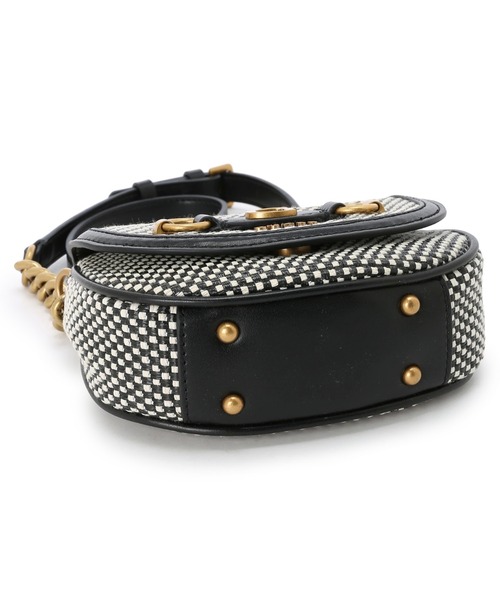 Guess(ゲス)の「IZZY Mini Crossbody Flap(ショルダーバッグ・レディース・ブラック系その他・ONE SIZE)」の4枚目の写真