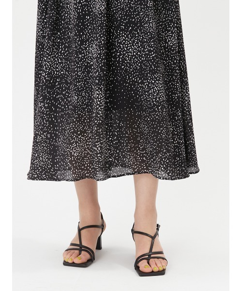 FRAY I.D（フレイアイディー）の「マルチプリントシフォンフリルワンピース（ワンピース・レディース・ブラック/アイボリー/ネイビー・0/00/1）」の15枚目の写真