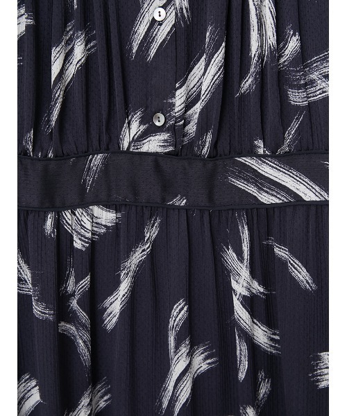 FRAY I.D（フレイアイディー）の「マルチプリントシフォンフリルワンピース（ワンピース・レディース・ブラック/アイボリー/ネイビー・0/00/1）」の22枚目の写真