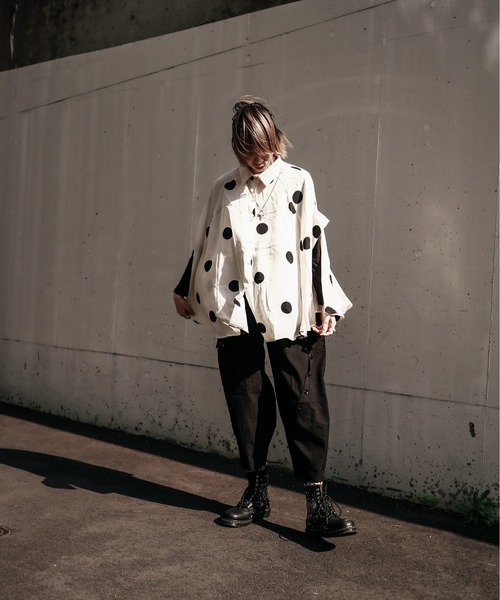 rovtski（ロフトスキー）の「斜めボタンコクーンパンツ（その他パンツ・レディース・グレー/ブラック・FREE）」の4枚目の写真