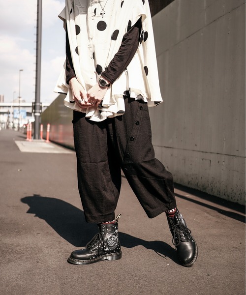 rovtski（ロフトスキー）の「斜めボタンコクーンパンツ（その他パンツ・レディース・グレー/ブラック・FREE）」の6枚目の写真