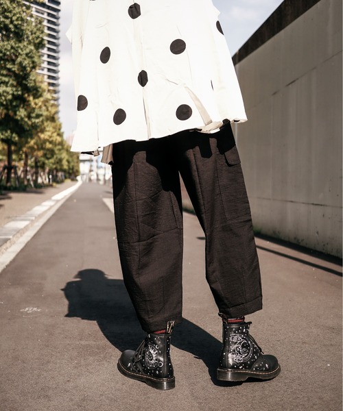 rovtski（ロフトスキー）の「斜めボタンコクーンパンツ（その他パンツ・レディース・グレー/ブラック・FREE）」の7枚目の写真