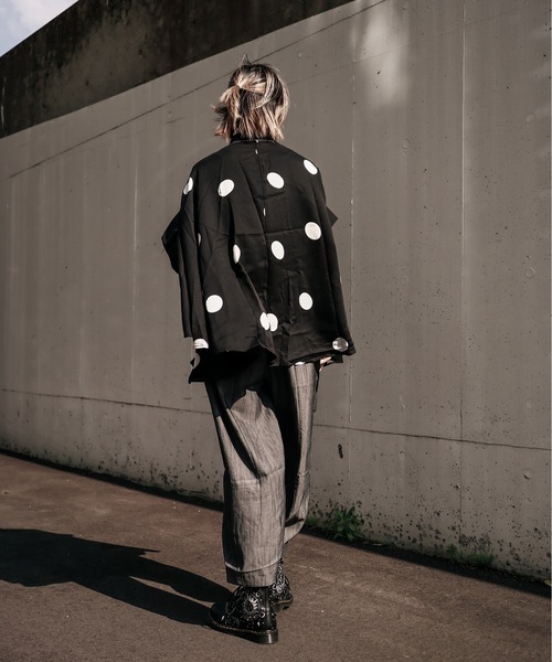 rovtski（ロフトスキー）の「斜めボタンコクーンパンツ（その他パンツ・レディース・グレー/ブラック・FREE）」の17枚目の写真