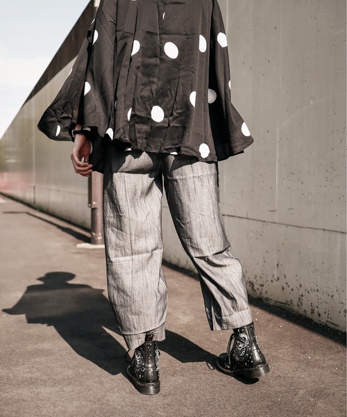 rovtski（ロフトスキー）の「斜めボタンコクーンパンツ（その他パンツ・レディース・グレー/ブラック・FREE）」の20枚目の写真