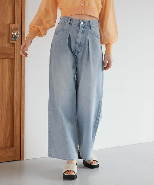 レディースデニム archives（アルシーヴ）の「タックワイドデニム（デニムパンツ）」 - WEAR