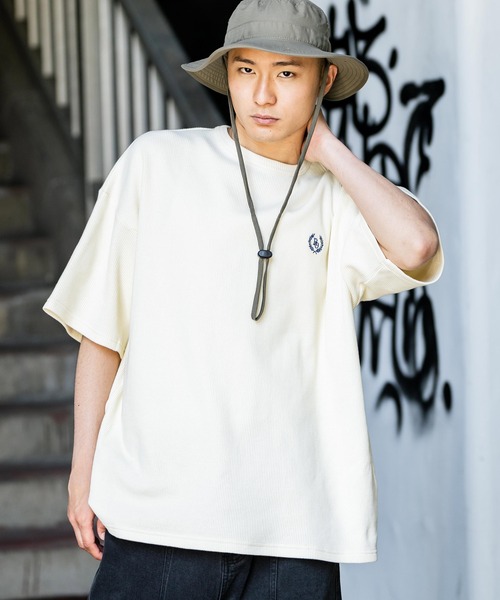 Rocky Monroe(ロッキーモンロー)の「オーバーサイズ ワンポイント刺繍 ワッフル半袖Tシャツ(Tシャツ/カットソー・メンズ・ブラック/パープル/グレー/イエロー/グリーン/アイボリー・M/L/XL)」の4枚目の写真