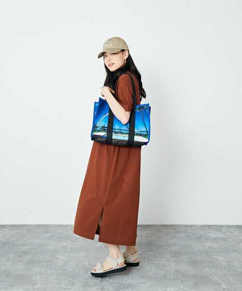 Wpc.(ダブリュピーシー)の「【別注】HIROSHI NAGAI ×Wpc. × MEN'S MELROSE ビーチバッグ(トートバッグ・メンズ・ブラック/ホワイト・9)」の4枚目の写真