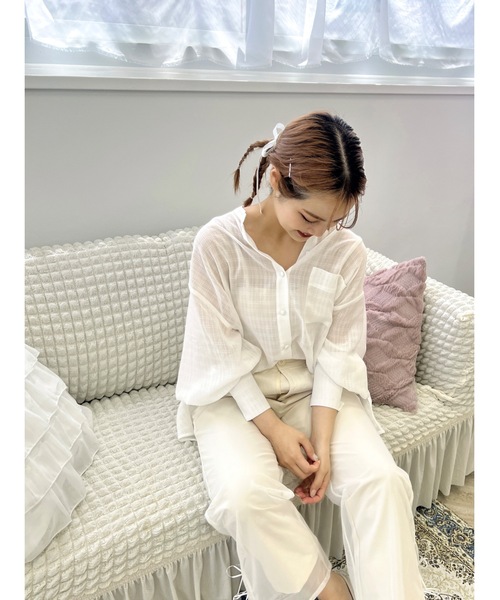 JUMELLE（ジュメロ）の「《Tシャツにも、水着にも、日よけにも》エアリーシアーシャツ（シャツ/ブラウス・レディース・ホワイト/ピンク・FREE）」の7枚目の写真