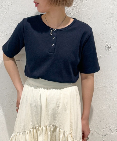 apres jour mignon(アプレジュールミニョン)の「ヘンリーネック半袖トップス【ZOZOTOWN限定アイテム】(Tシャツ/カットソー・レディース・ネイビー/アイボリー/ブラック/ブルー/その他・X-LARGE/フリー)」の18枚目の写真