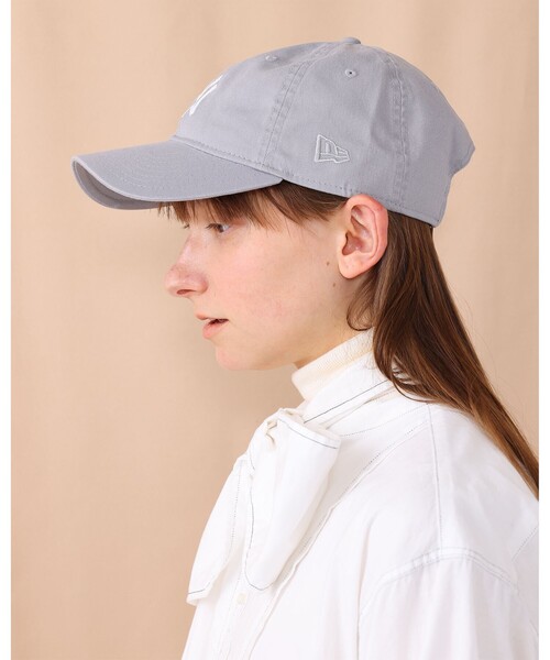 BEAMS BOY(ビームスボーイ)の「NEW ERA × BEAMS BOY / 別注 930 チェーンステッチ キャップ(キャップ・レディース・ネイビー/グレー・FREE)」の5枚目の写真