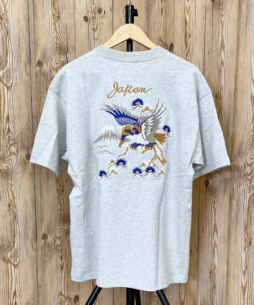 AVIREX(アヴィレックス)の「SOUVENIR POCKET TEE(Tシャツ/カットソー・メンズ・ホワイト/ブラック/ライトグレー/グリーン・M/L/XL/XXL)」の3枚目の写真