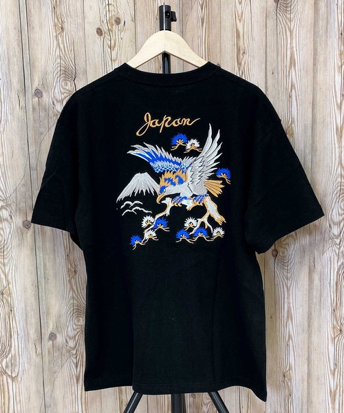 AVIREX(アヴィレックス)の「SOUVENIR POCKET TEE(Tシャツ/カットソー・メンズ・ホワイト/ブラック/ライトグレー/グリーン・M/L/XL/XXL)」の2枚目の写真