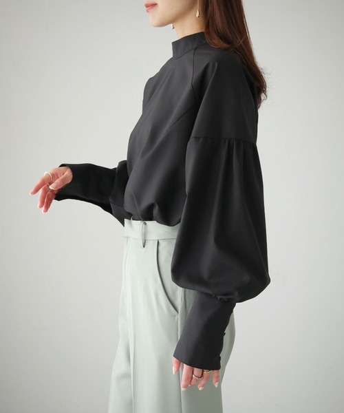 cheriella(シェリエラ)の「【cheriella】WEB限定ボリュームスリーブブラウス(シャツ/ブラウス・レディース・ブラック/オフホワイト/パープル・M)」の20枚目の写真