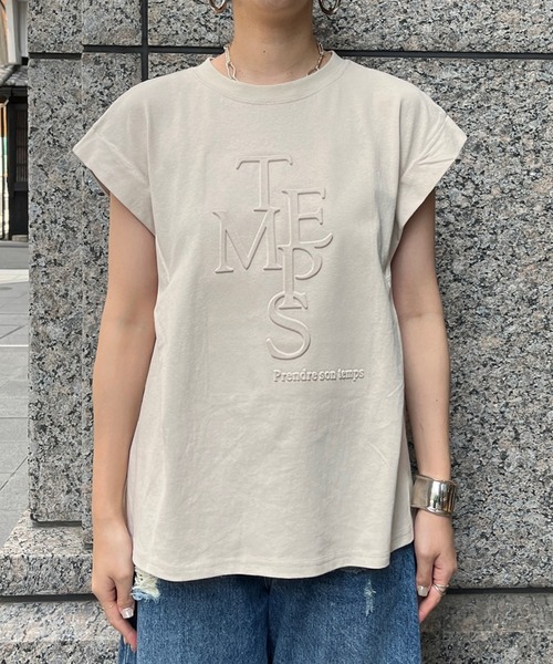 DouDou（ドゥドゥ）の「エンボスロゴバックギャザーTEE（Tシャツ/カットソー・レディース・グレイッシュベージュ/オフホワイト/チャコールグレー・FREE）」の13枚目の写真