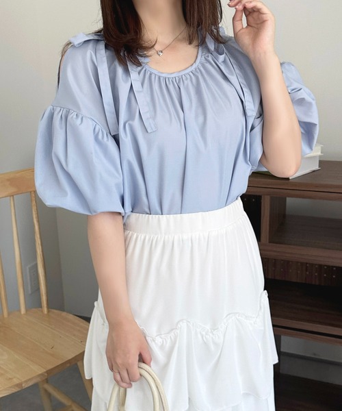 apres jour(アプレジュール)の「バルーンスリーブ肩あきブラウス【ZOZOTOWN限定アイテム】(シャツ/ブラウス・レディース・オフホワイト/ブルー/ブラック/ピンク・X-LARGE/フリー)」の3枚目の写真