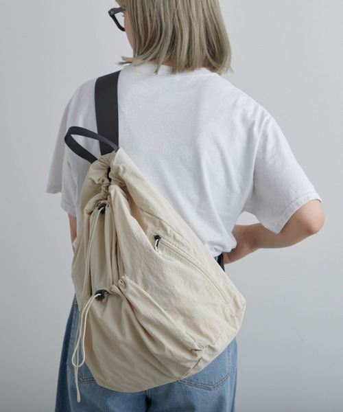 CIAOPANIC TYPY(チャオパニックティピー)の「ドロストナイロンワンショルダーバッグ(ショルダーバッグ・メンズ・ブラック/グレー/カーキ/アイボリー・ONE SIZE)」の11枚目の写真