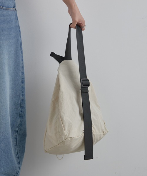 CIAOPANIC TYPY(チャオパニックティピー)の「ドロストナイロンワンショルダーバッグ(ショルダーバッグ・メンズ・ブラック/グレー/カーキ/アイボリー・ONE SIZE)」の19枚目の写真