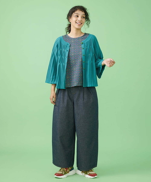 Jocomomola(ホコモモラ)の「カラーデニムワイドパンツ(デニムパンツ・レディース・ベージュ/ネイビー・40/42)」の17枚目の写真