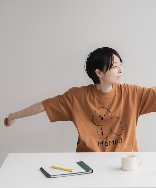 MAMBO(マンボ)の「MAMBO ビッグTシャツ STANDARD(Tシャツ/カットソー・レディース・キャメル/ピンク/ブラック/カーキ/アイボリー・FREE)」の4枚目の写真
