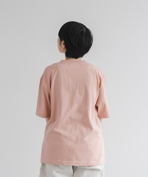MAMBO(マンボ)の「MAMBO ビッグTシャツ STANDARD(Tシャツ/カットソー・レディース・キャメル/ピンク/ブラック/カーキ/アイボリー・FREE)」の20枚目の写真