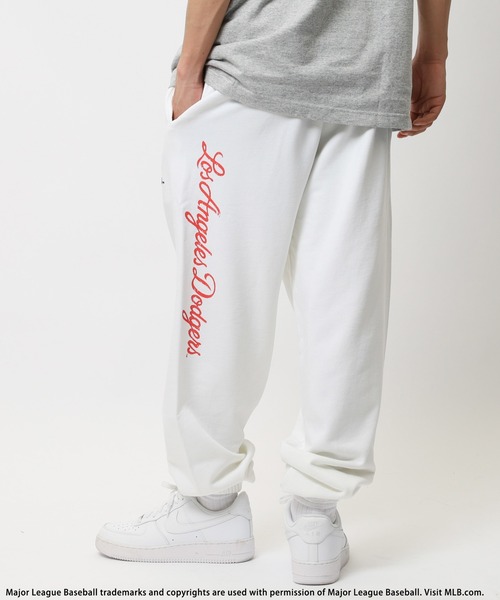 BACK TO THE FIELD(バック トゥー ザ フィールド)の「【MLB】フロッキープリントスウェットパンツ(スウェットパンツ・レディース・ホワイト・MEDIUM/SMALL/LARGE)」の7枚目の写真