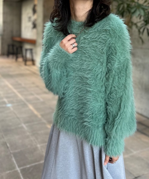 mi via loca（ミヴィアロカ）の「フェザーヤーンニットプルオーバー（ニット/セーター・レディース・グリーン/チャコールグレー/アイボリー・FREE）」の5枚目の写真