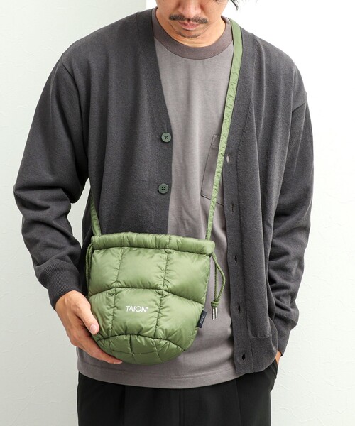 TAION（タイオン）の「【TAION/タイオン】DRAW STRING DOWN BAG S（ショルダーバッグ・メンズ・ネイビー/オリーブ/チャコールグレー/パープル/ベージュ/ブラック/ブルー・FREE）」の4枚目の写真
