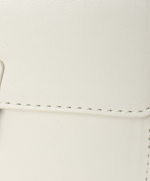 LAKOLE（ラコレ）の「FLAPスクエアショルダー / 987320（ショルダーバッグ・メンズ・オフホワイト/ベージュ/ブラック・FREE）」の15枚目の写真