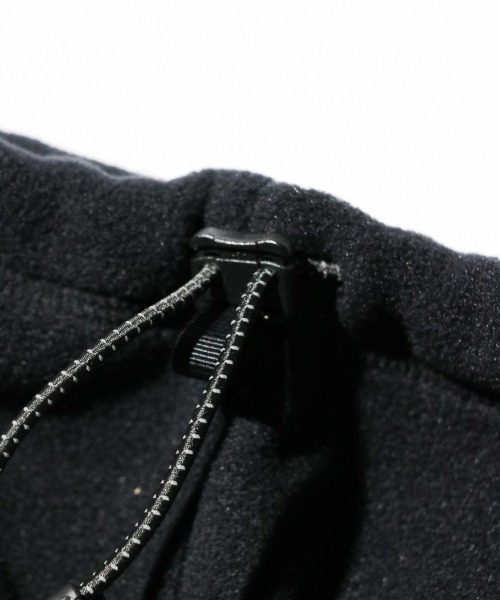 NANGA(ナンガ)の「NANGA/ナンガ POLARTEC NECK WARMER ポーラテックネックウォーマー(ネックウォーマー/スヌード・メンズ・ブラック・FREE)」の8枚目の写真