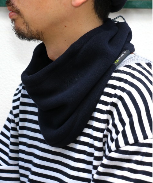 NANGA(ナンガ)の「NANGA/ナンガ POLARTEC NECK WARMER ポーラテックネックウォーマー(ネックウォーマー/スヌード・メンズ・ブラック・FREE)」の4枚目の写真