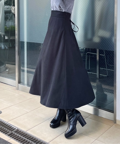 one way（ワンウェイ）の「バックレースアップフレアスカート（スカート・レディース・グレー/ブラック/ブラウン・FREE）」の4枚目の写真