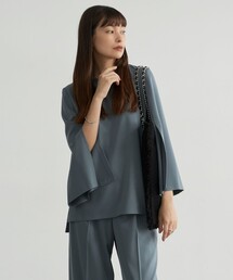 ICB（アイシービー）の「【新色追加・防シワ・速乾・洗える】Fied スリットスリーブブラウス（シャツ/ブラウス）」